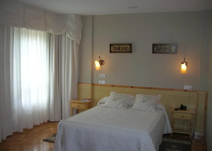 Hotell San Briz A Pontenova