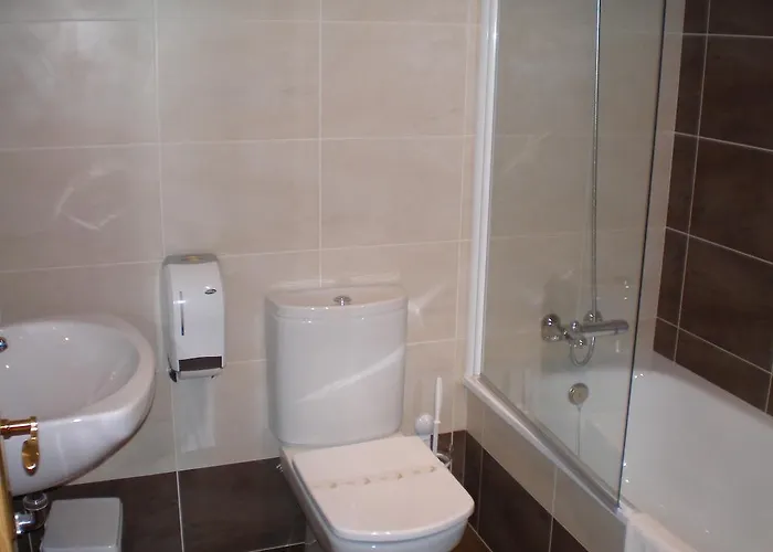 San Briz Hotel A Pontenova