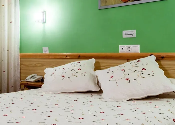 Hotell San Briz A Pontenova